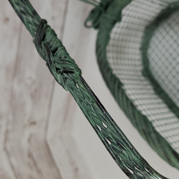 Set of 2 Vintage Wicker Metal Basket - Picture 8 of 15